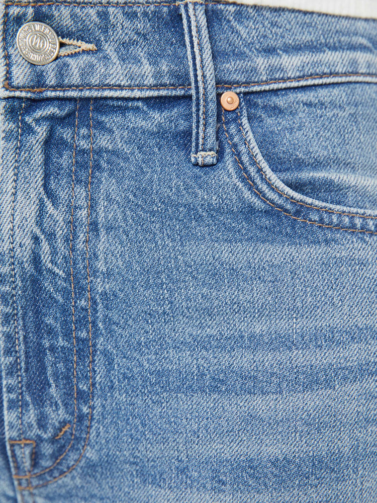 The Kick It Ankle in Birds Gone Wild