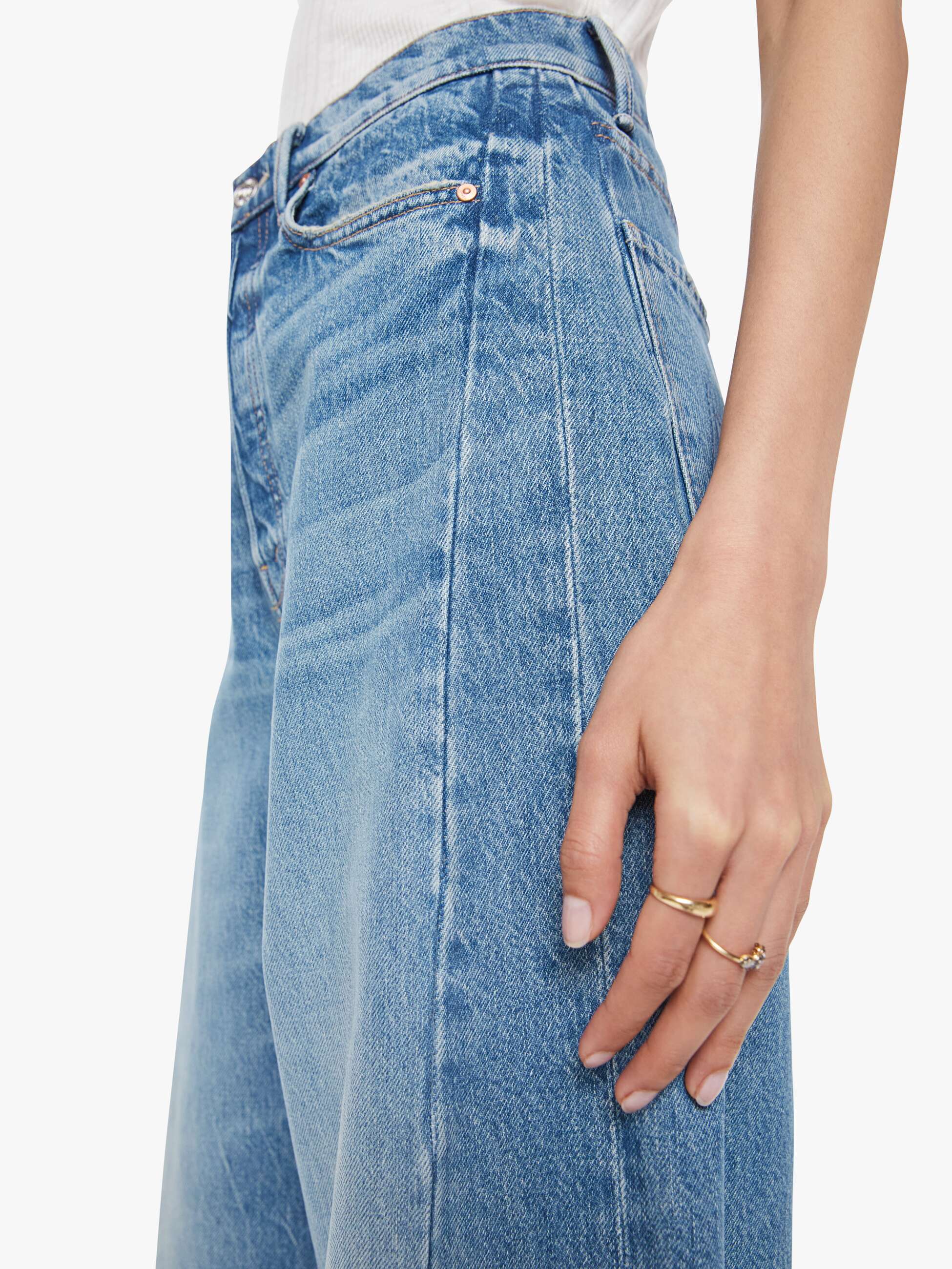 The Pipe Dream Button Sneak in Folk Star