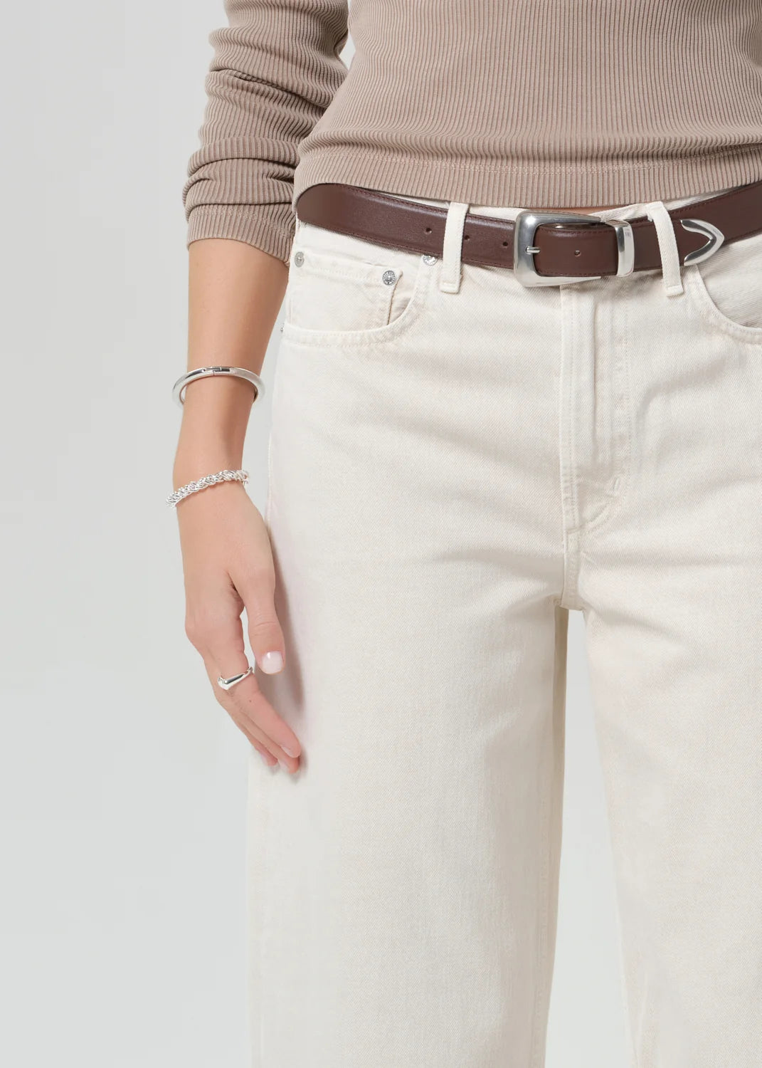 Miro Relaxed Jean in Almondette