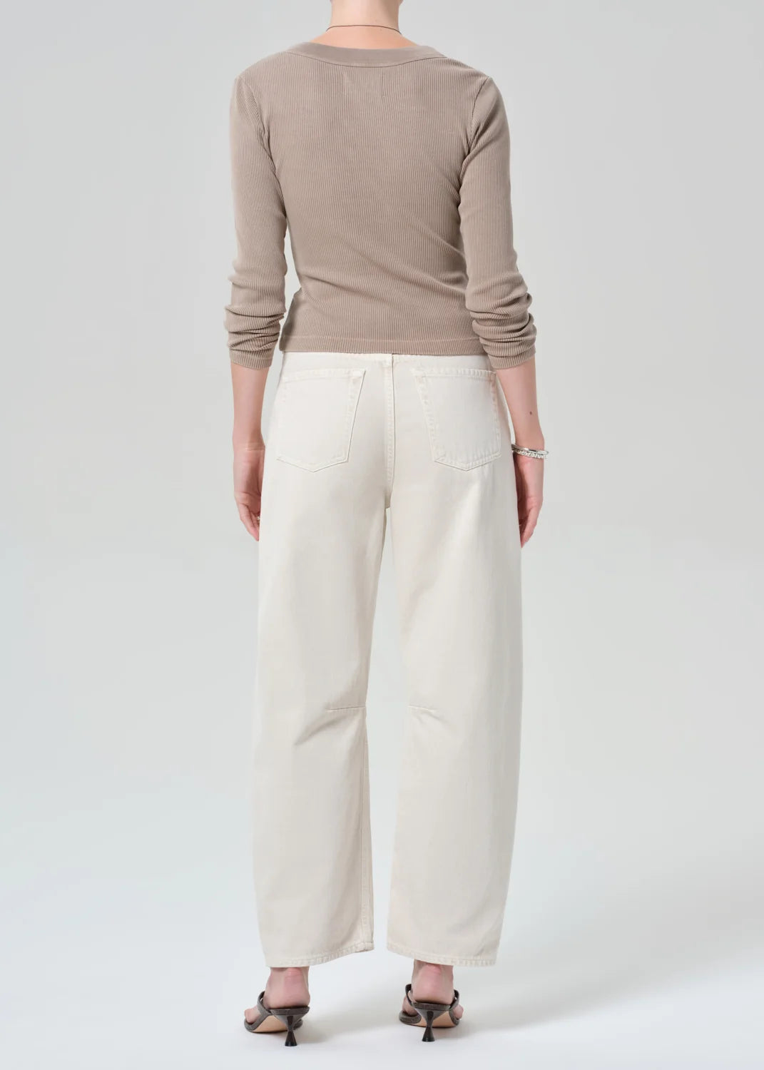 Miro Relaxed Jean in Almondette