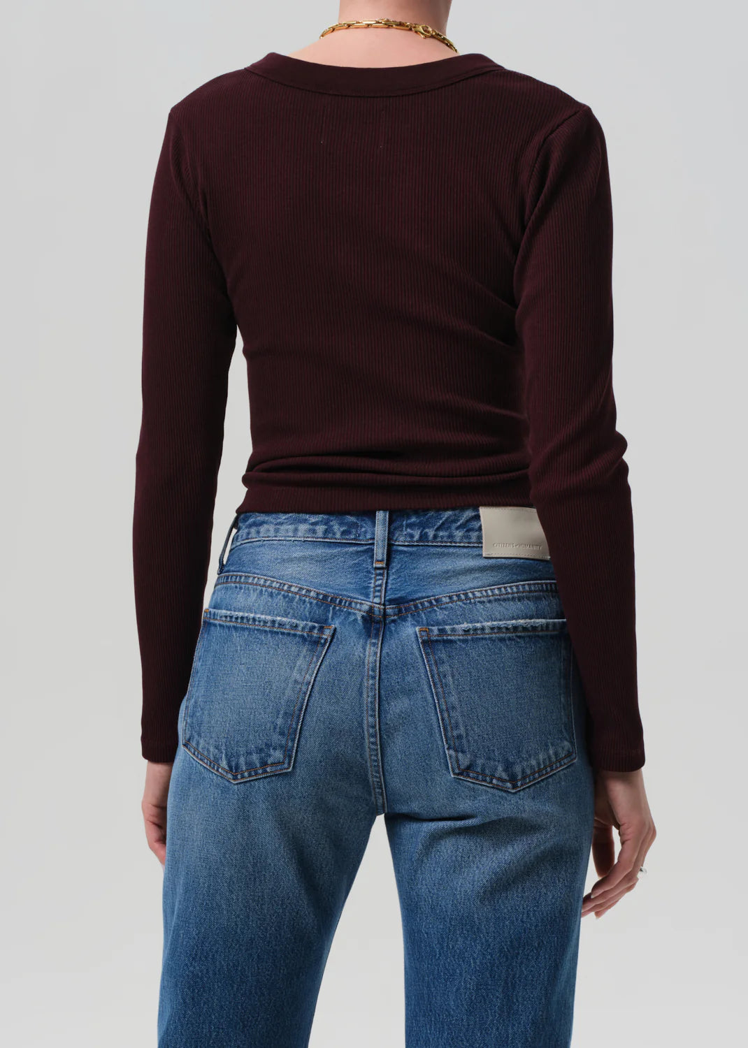 Varra Henley in Mahogany