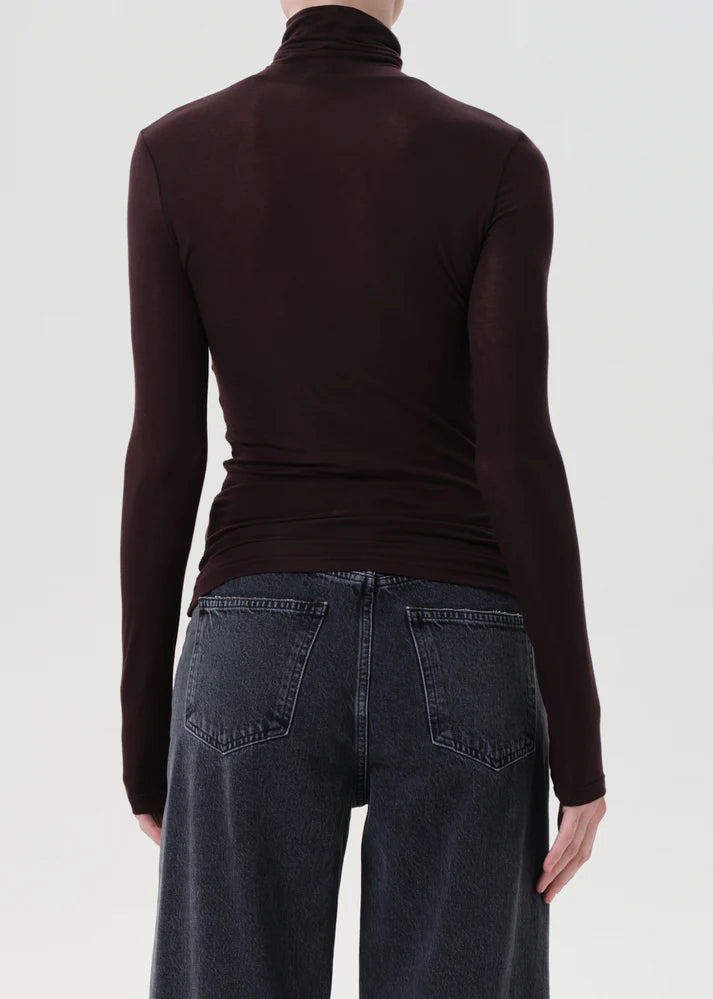 Pascale Turtleneck in Root