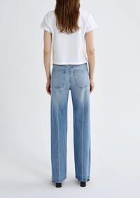 Harper Straight Jean in Outlook