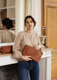 Pouche in Sienna