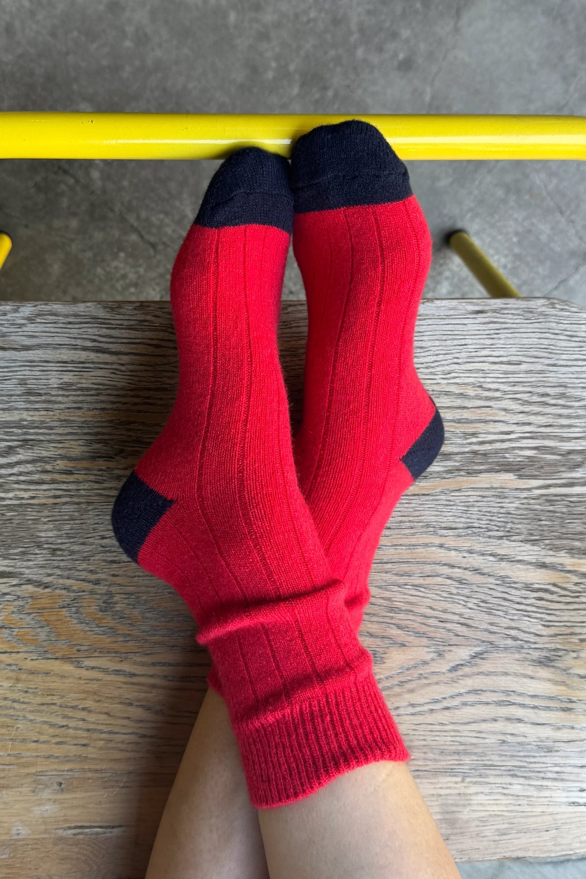 Cashmere Classic Socks in Poppy