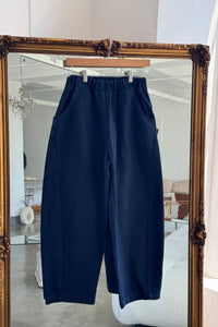 Arc Pant in Navy