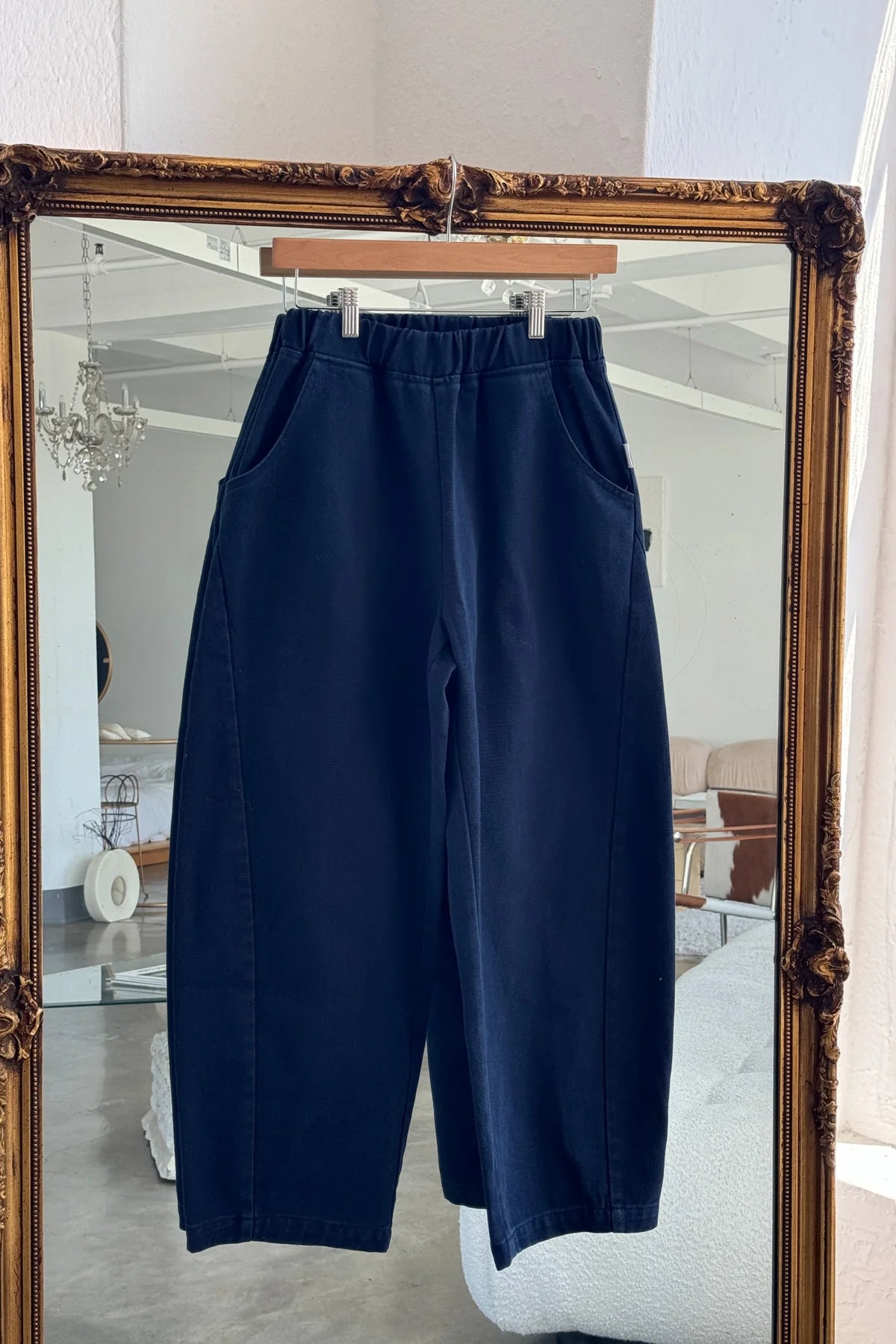 Arc Pant in Navy