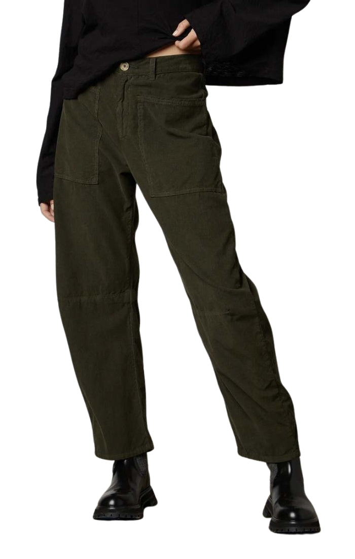 Sue Corduroy Pant in Olive
