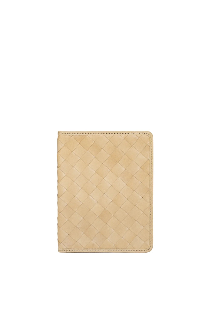 Este Passport Holder in Caramel