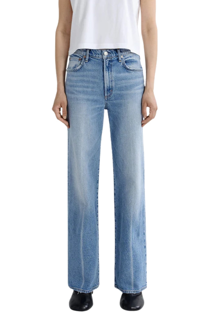 Harper Straight Jean in Outlook