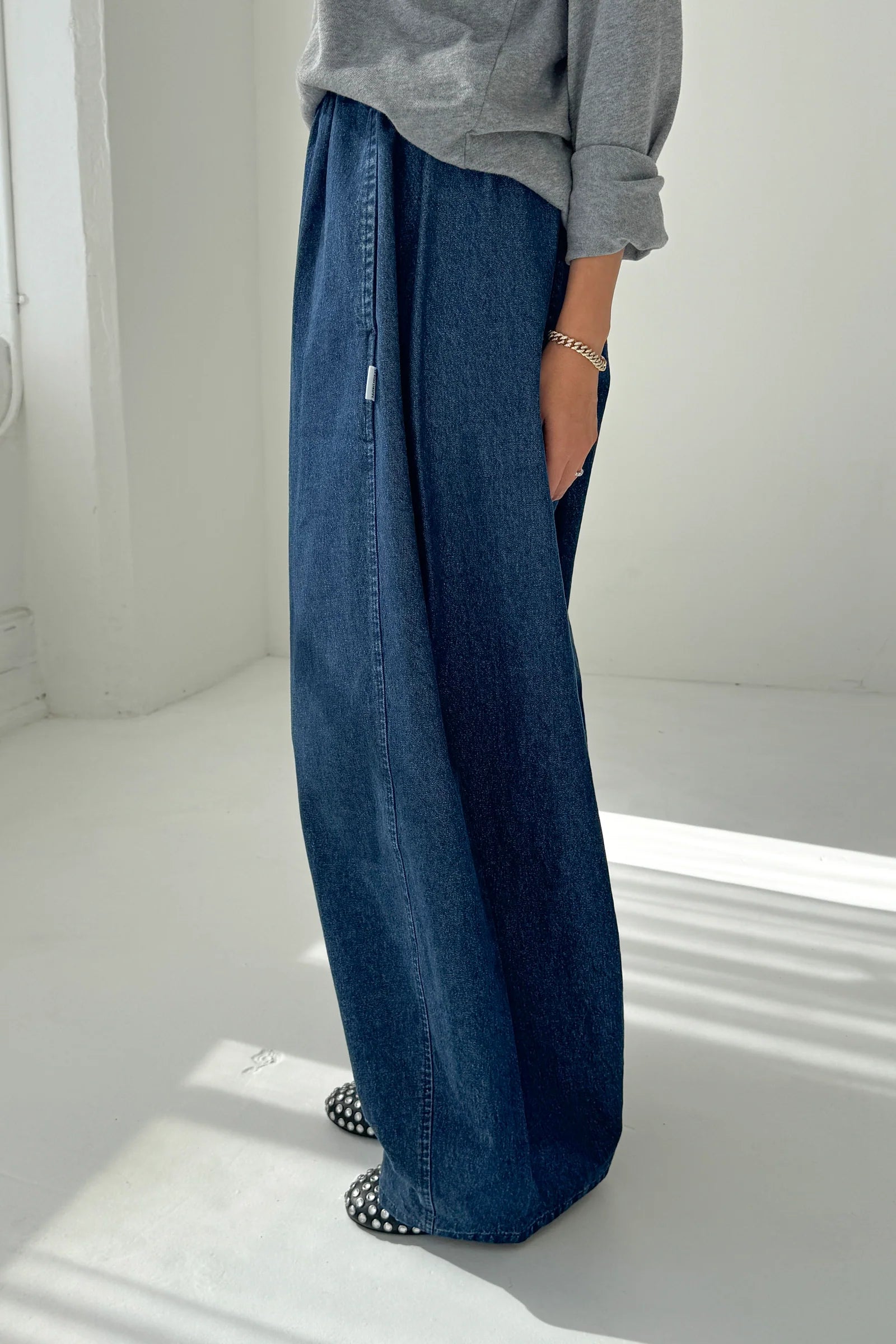 Parachute Pants in Denim Blue