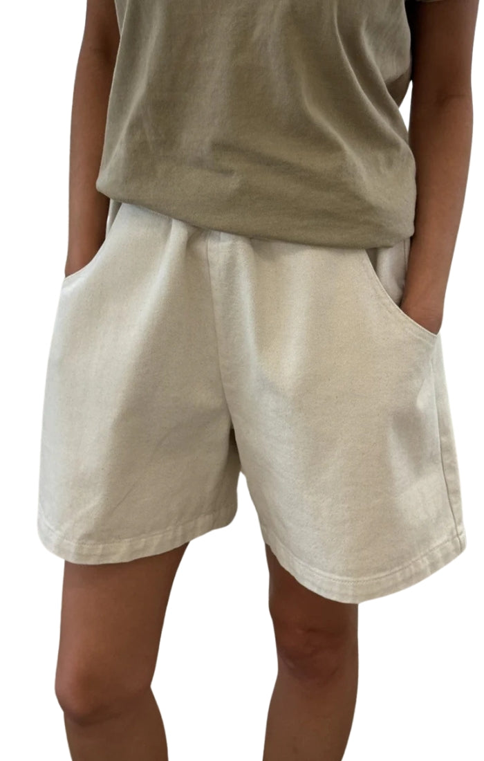 City Shorts in Naturel