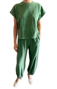 Jeanne Tee in Basil