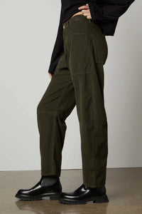 Sue Corduroy Pant in Olive