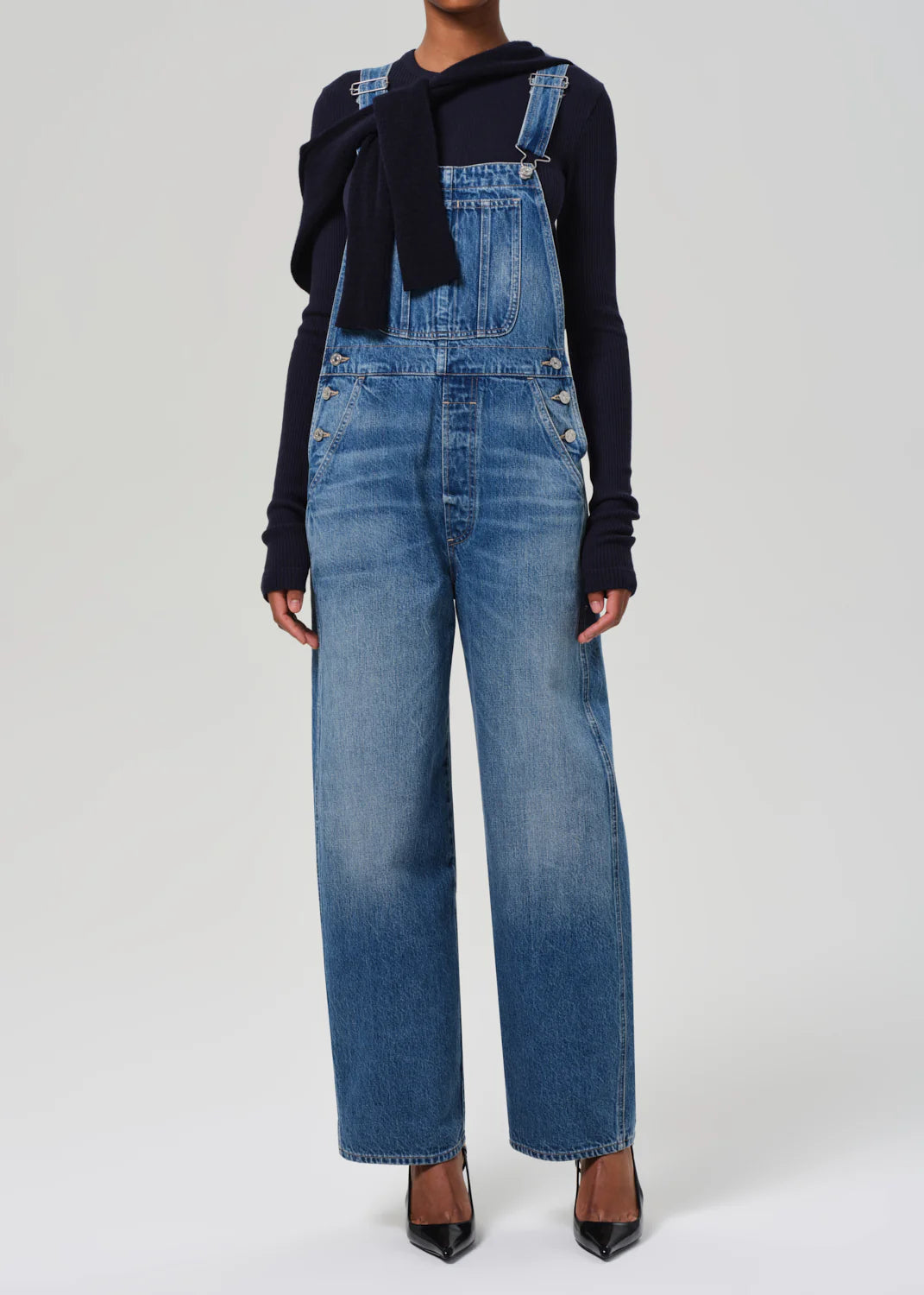 Freya Overall in Arta