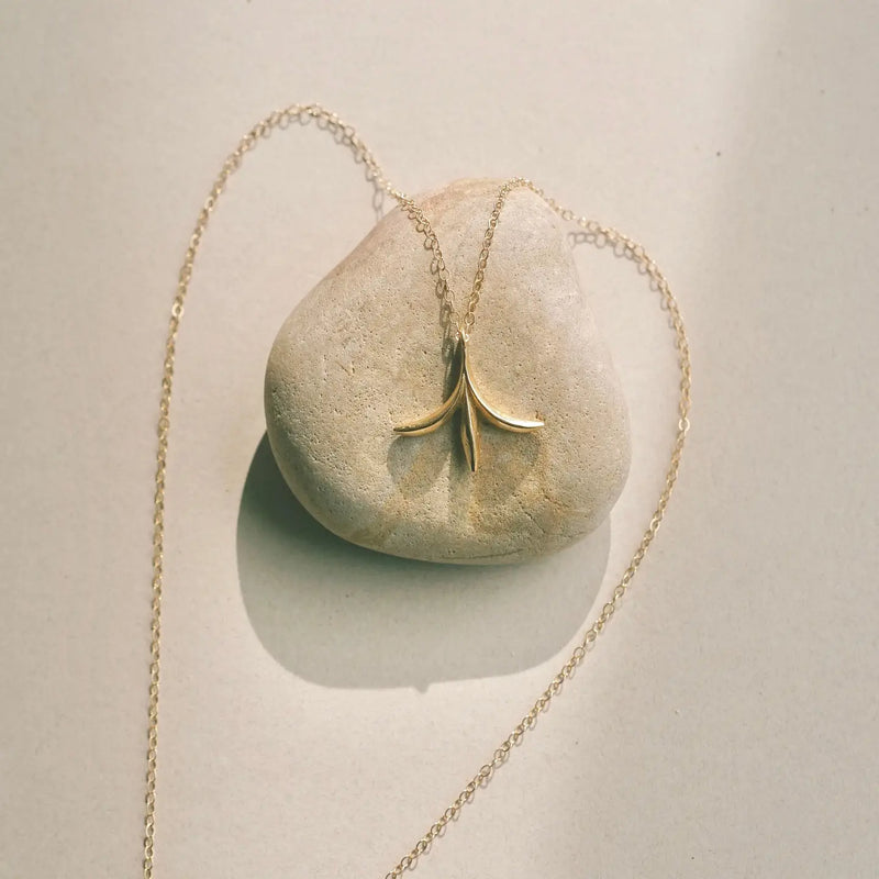 Faye Necklace
