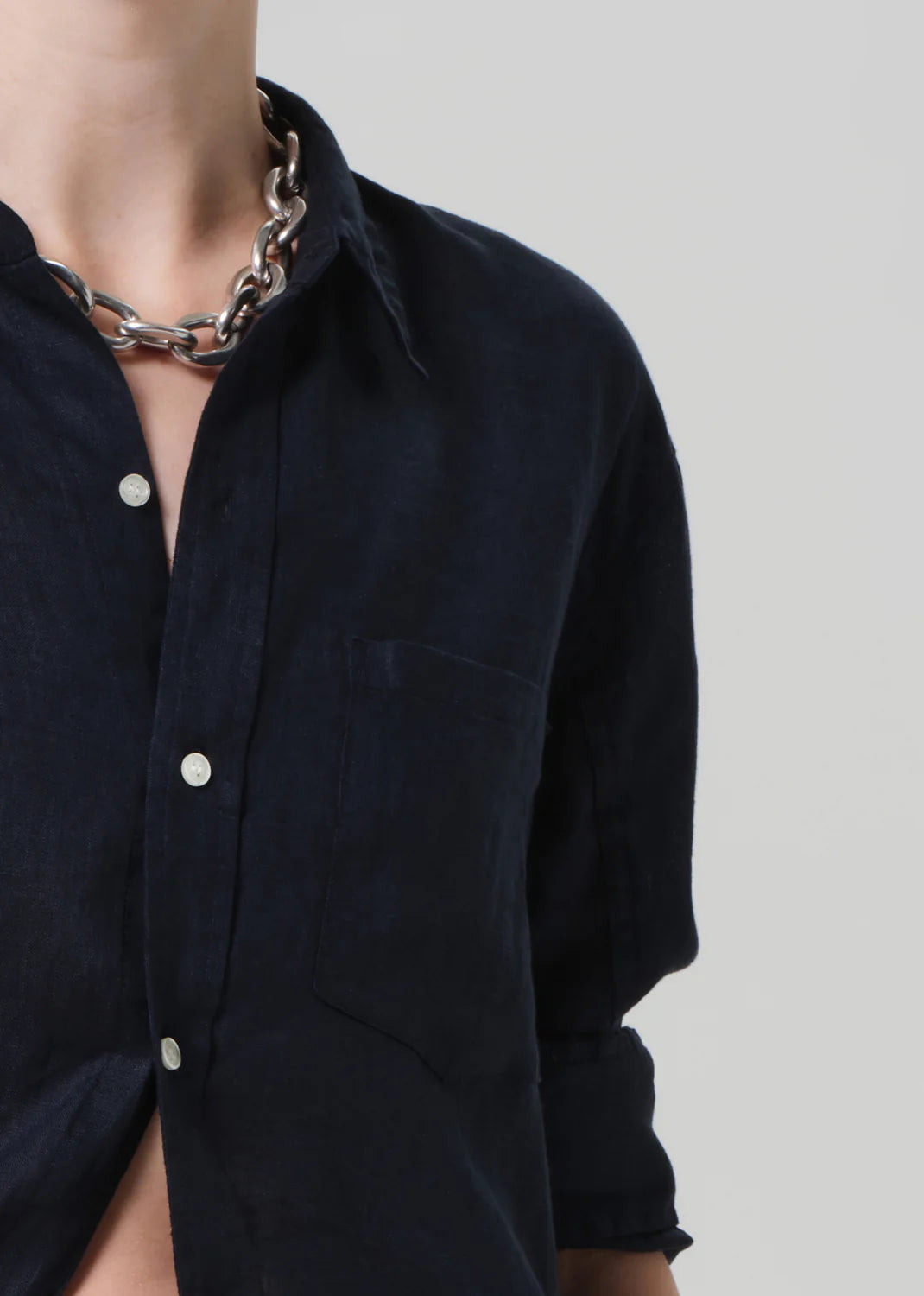 Kayla Shrunken Linen Shirt in True Navy