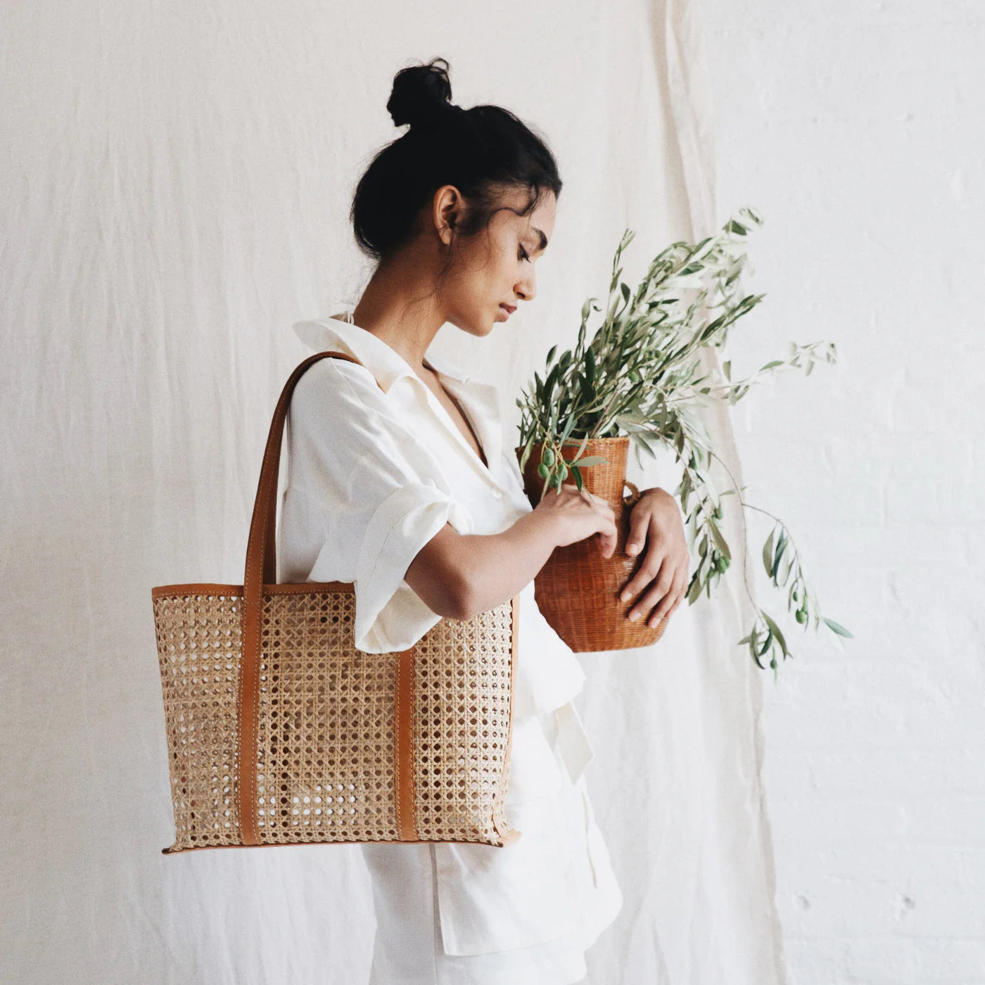 Margot Bag in Medium Caramel Rattan