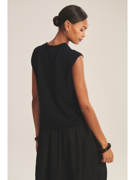 Vanny Sweater Tank in Black